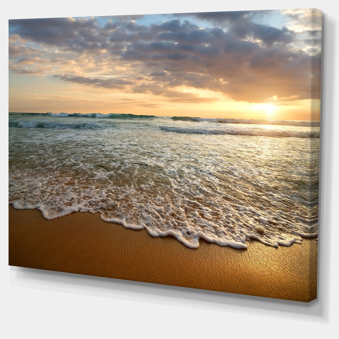 Coucher de soleil nuageux et lumineux sur un océan calme - Toile d'art contemporain représentant un paysage marin