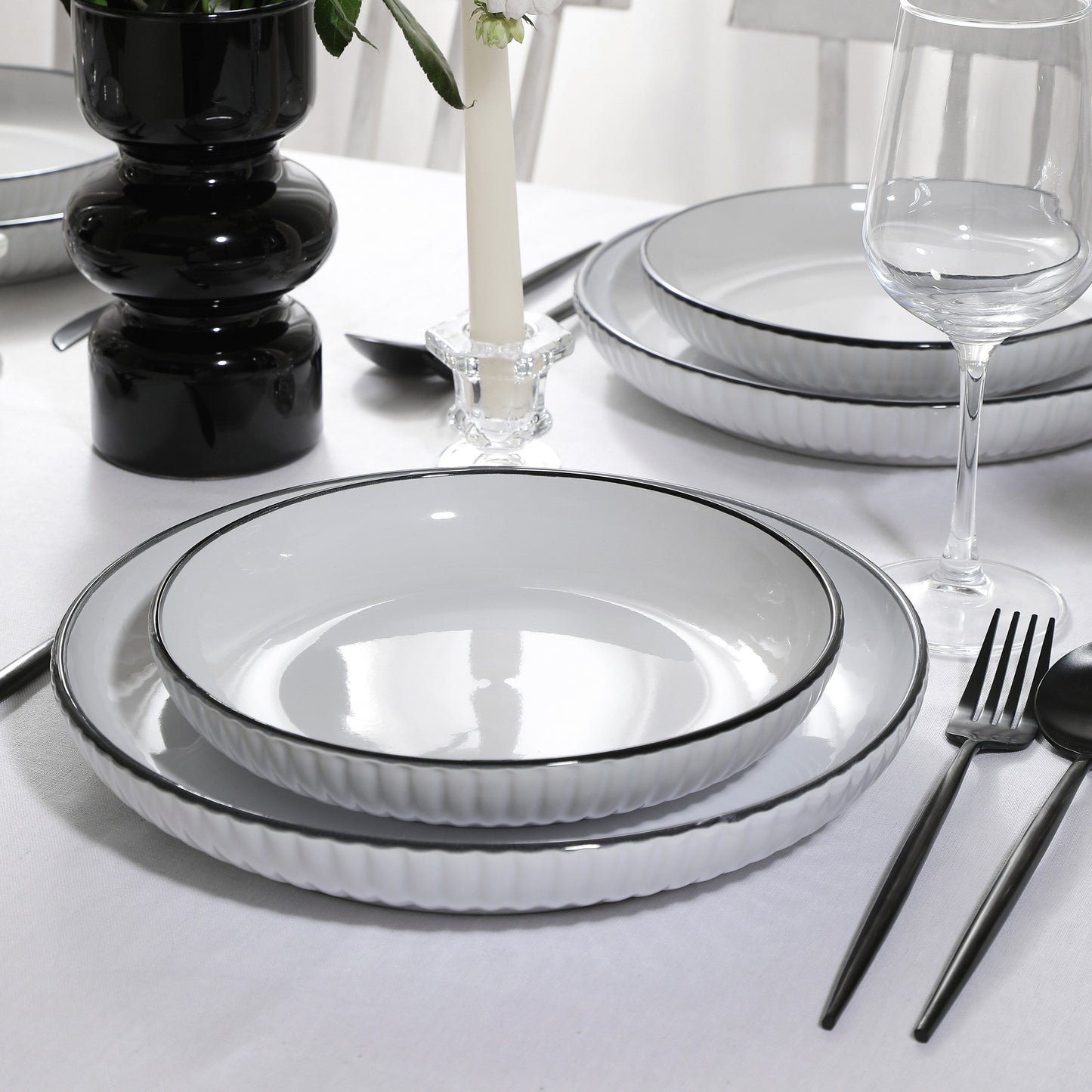 Service de table en grès Christian Siriano Lustra