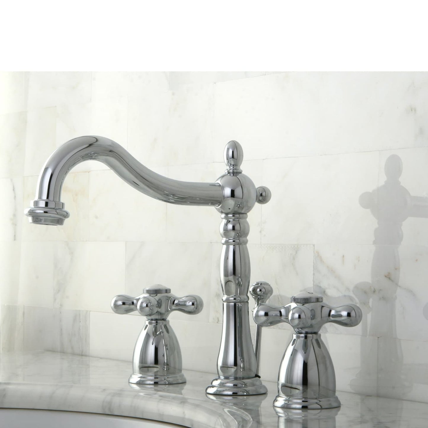 Robinet de salle de bain à large entraxe Heritage de 8 po
