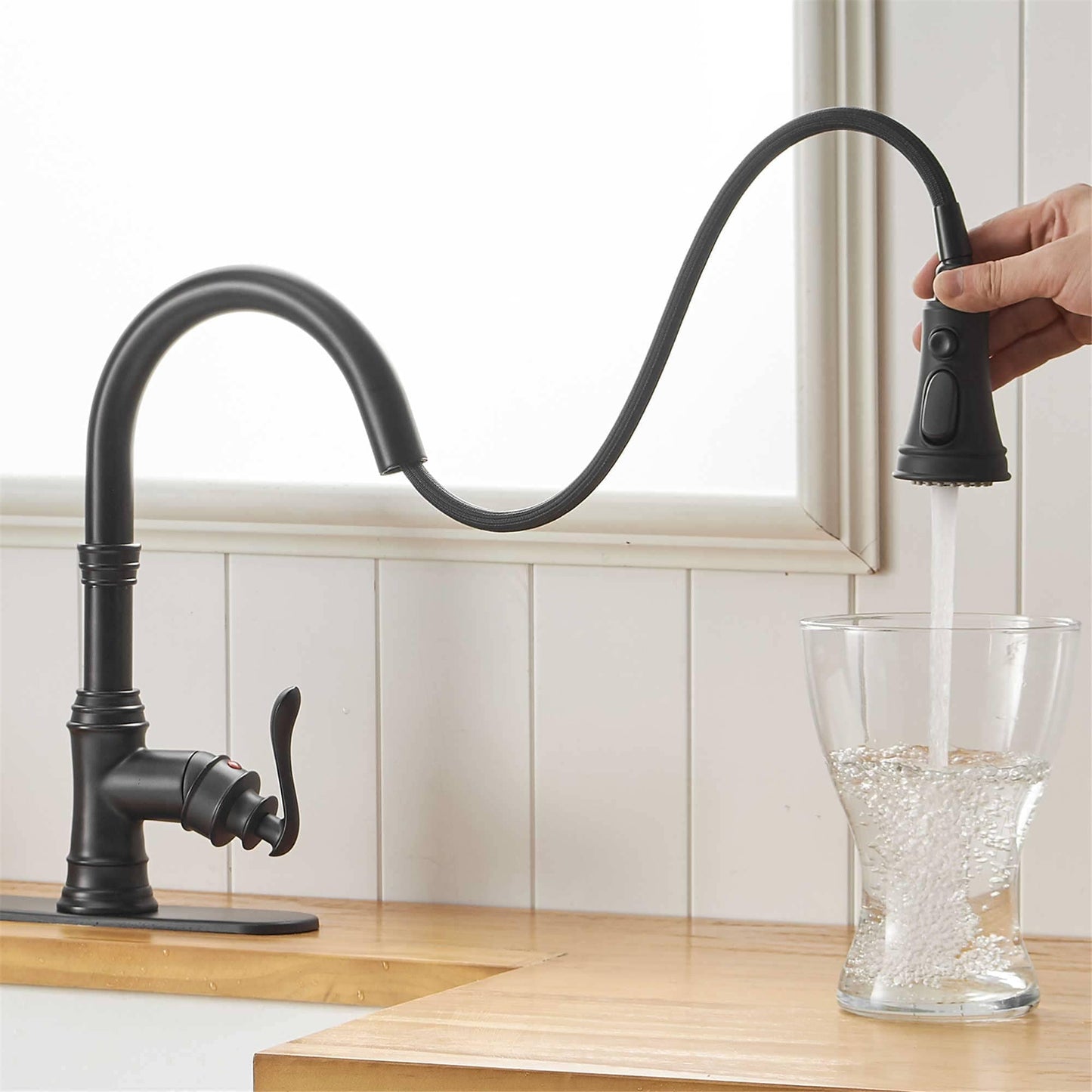 Robinet de cuisine à tirette, poignée unique, robinet d'évier de cuisine moderne à un trou avec douchette extractible, robinet de lavabo avec plaque de pont