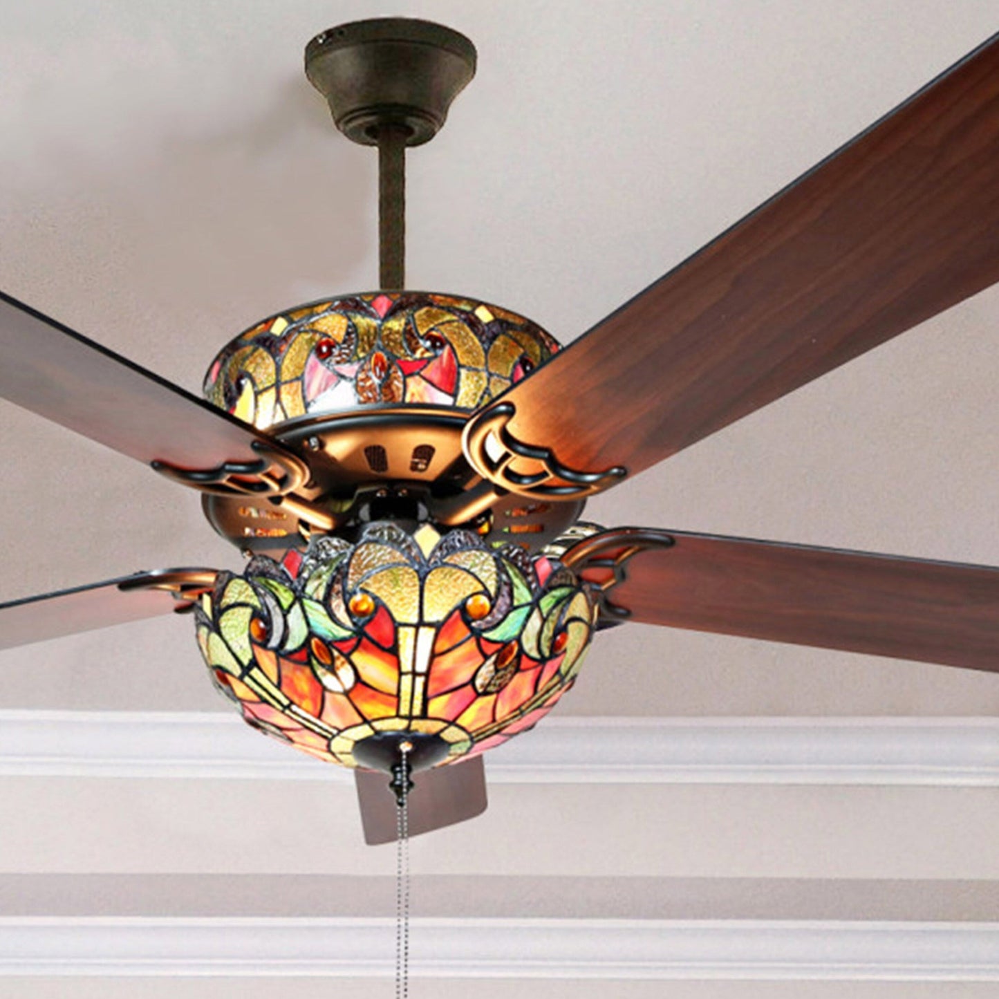 Ventilateur de plafond Halston en vitrail de style Tiffany - Épice - 52L x 52W x 19H - 52L x 52W x 19H