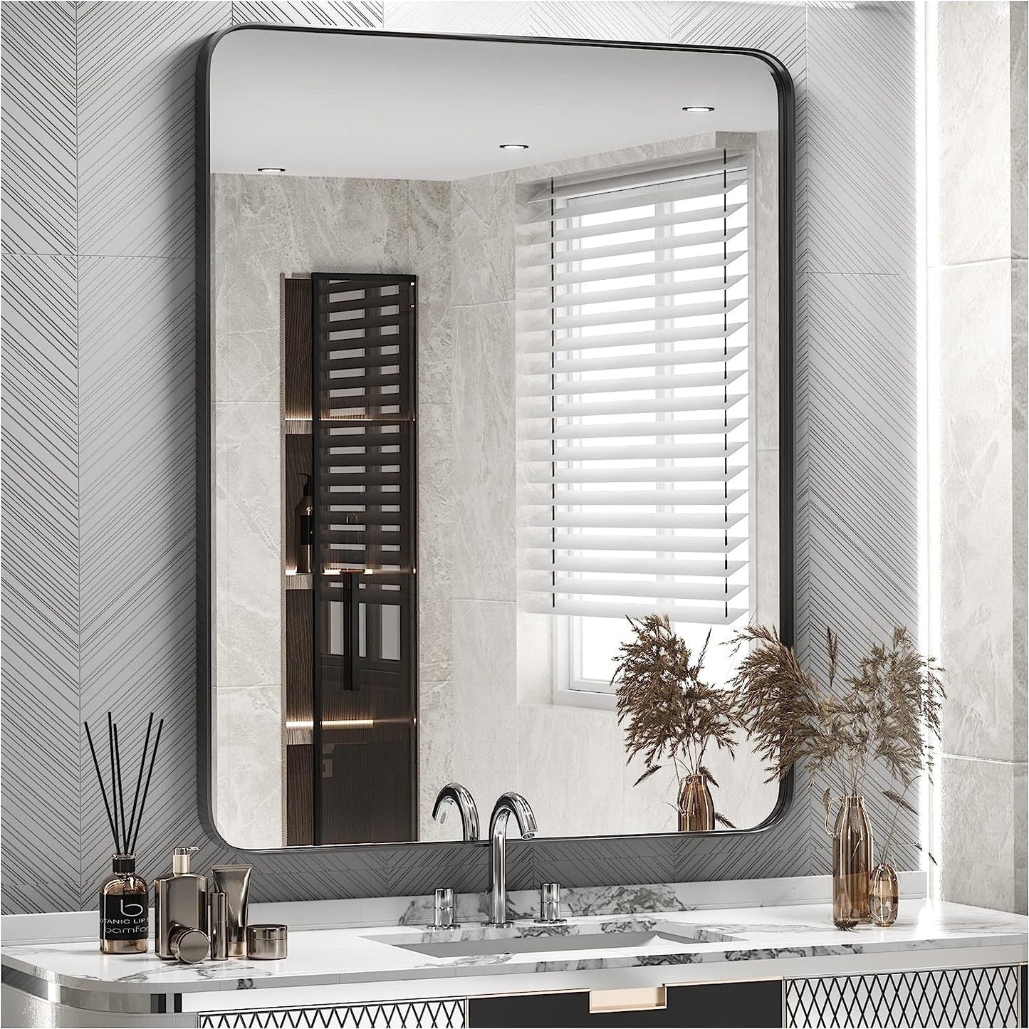 Miroir mural de salle de bain moderne à cadre en métal TokeShimi