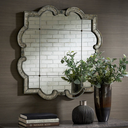 Miroir mural à panneaux argentés antiques Fantina par iNSPIRE Q Classic
