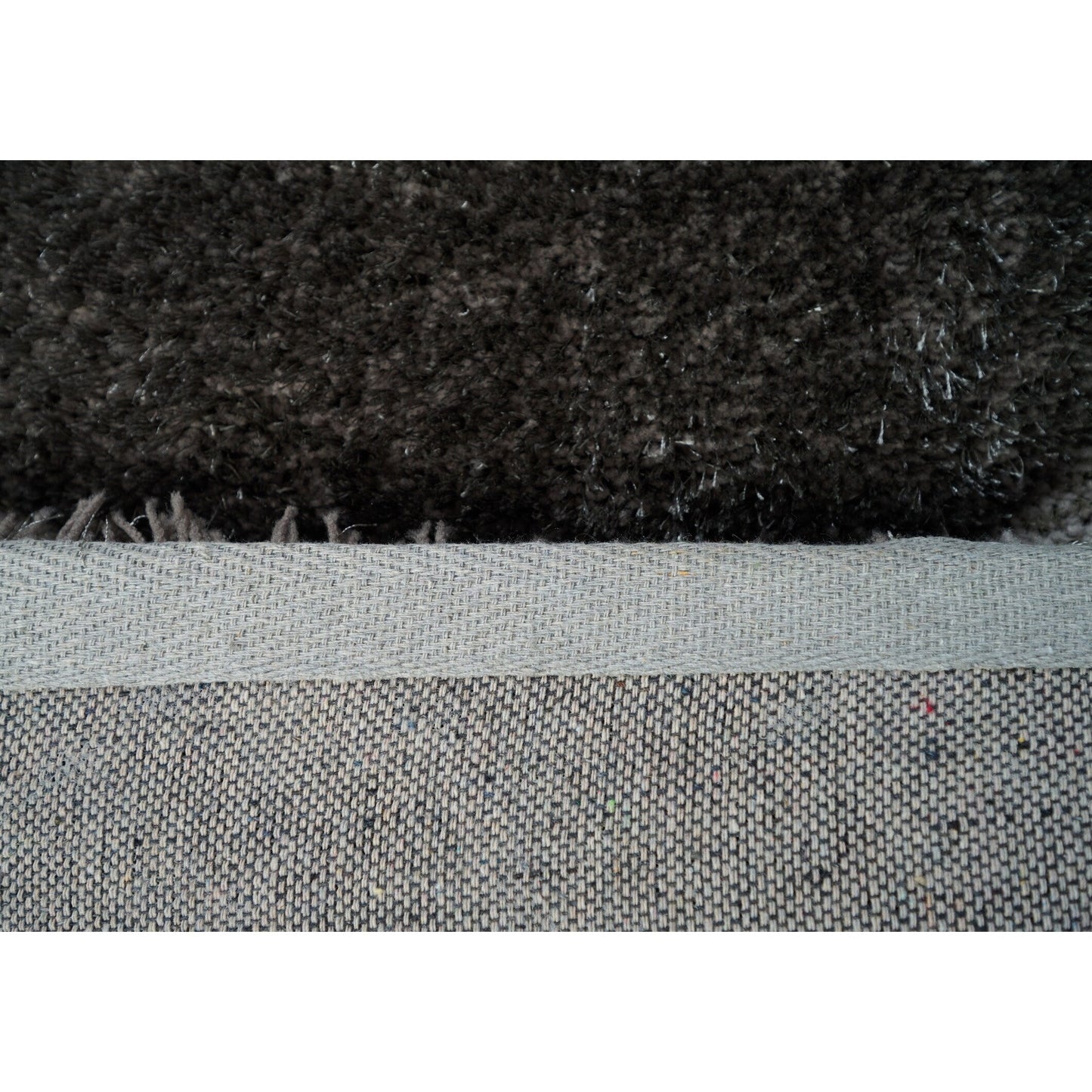 Tapis à poils longs Mateos au design abstrait