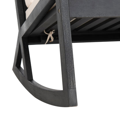 Chaise à bascule d'extérieur Makaila de SAFAVIEH avec coussin - 26 L x 31 P x 38 H